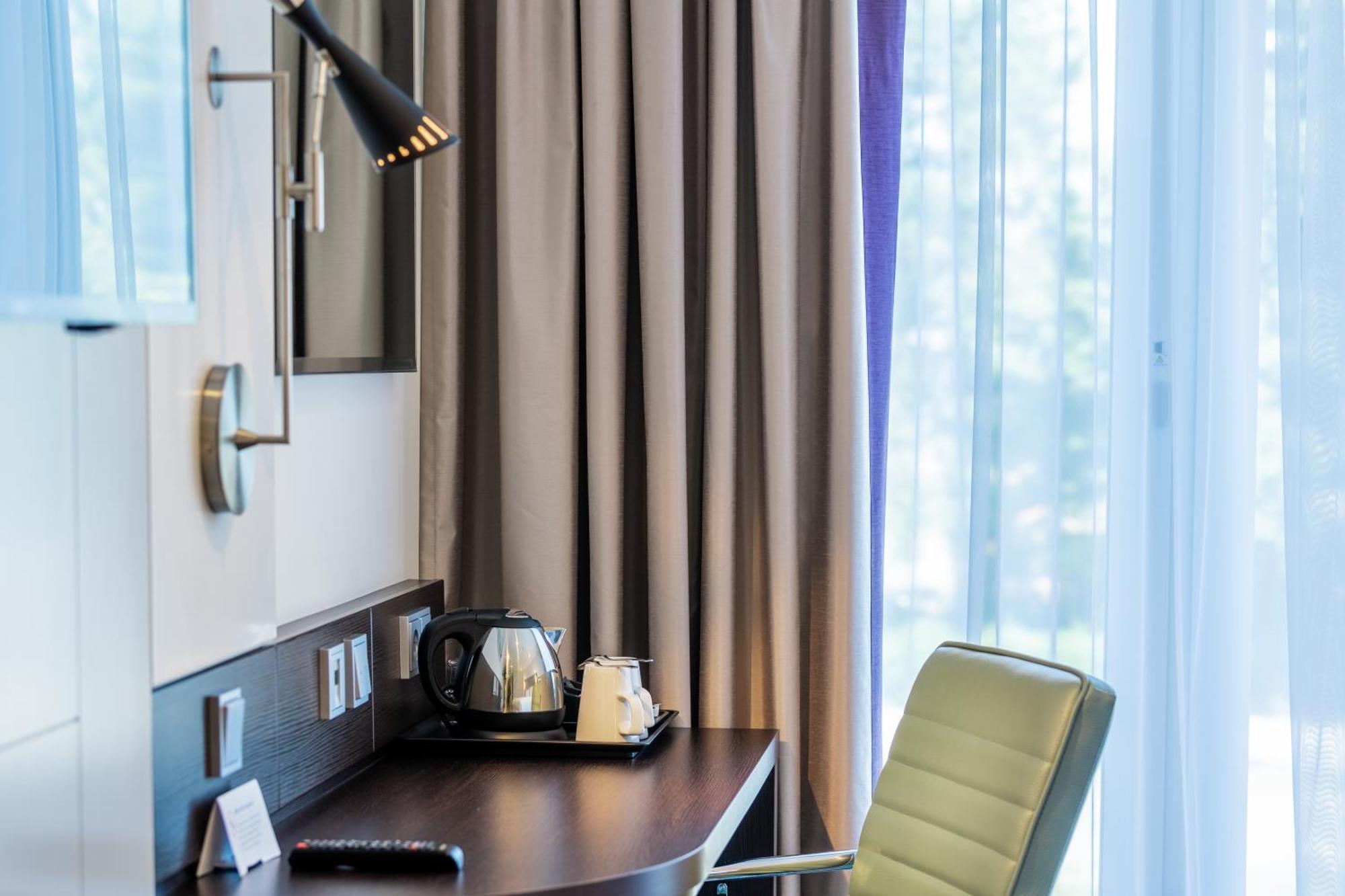 Premier Inn Berlin City Wilmersdorf Екстер'єр фото