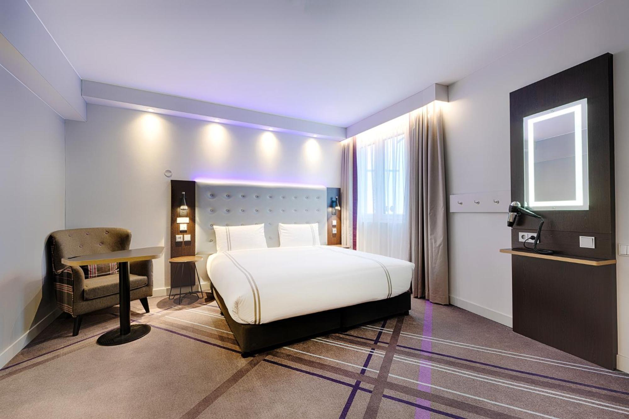 Premier Inn Berlin City Wilmersdorf Екстер'єр фото